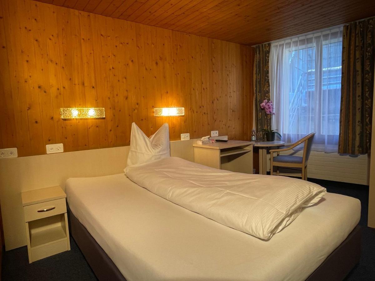 Dinh Residence Zweisimmen Exteriér fotografie