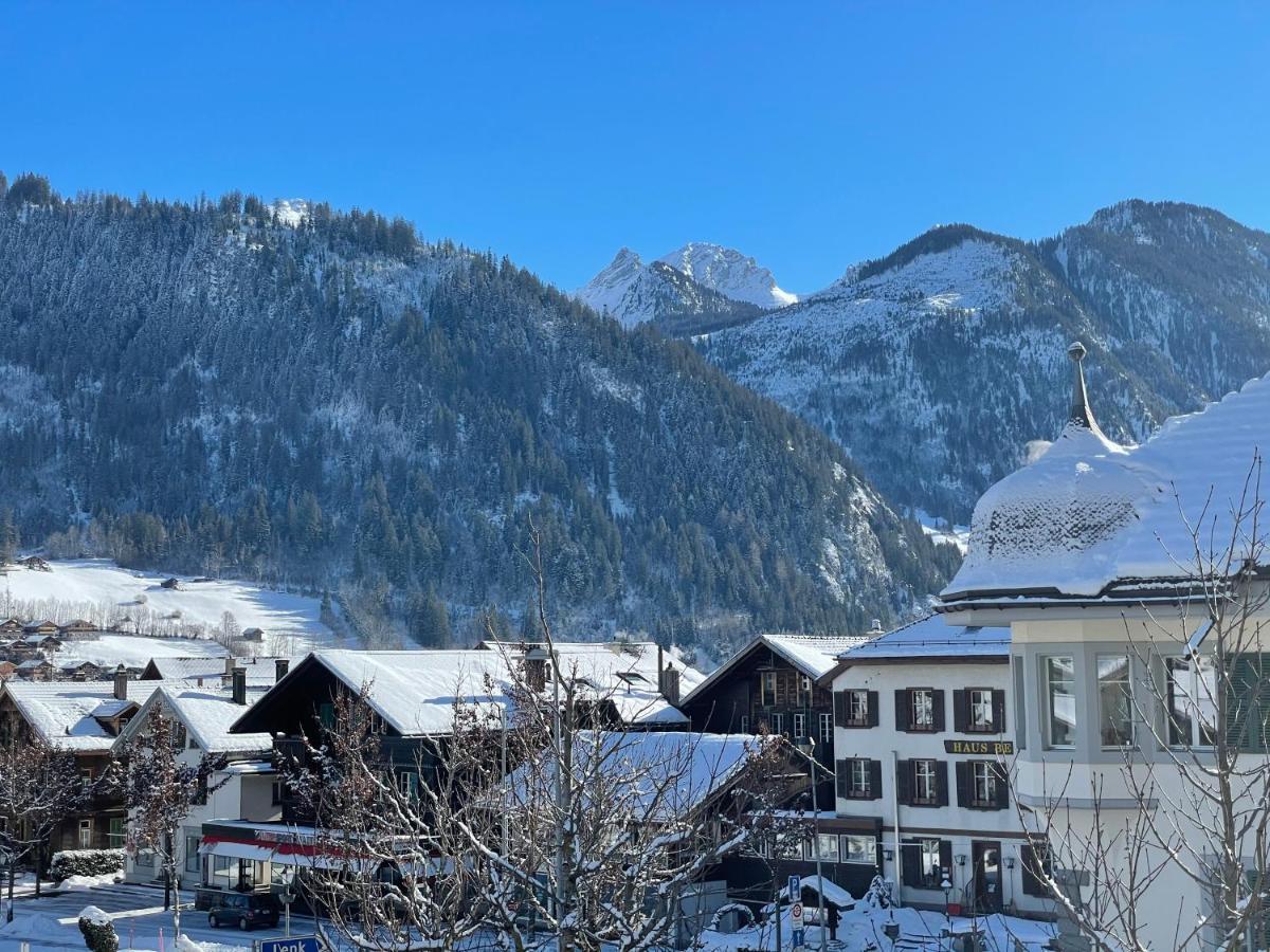 Dinh Residence Zweisimmen Exteriér fotografie
