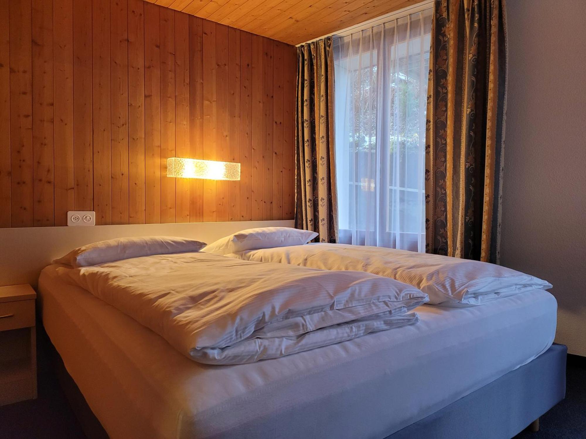 Dinh Residence Zweisimmen Exteriér fotografie