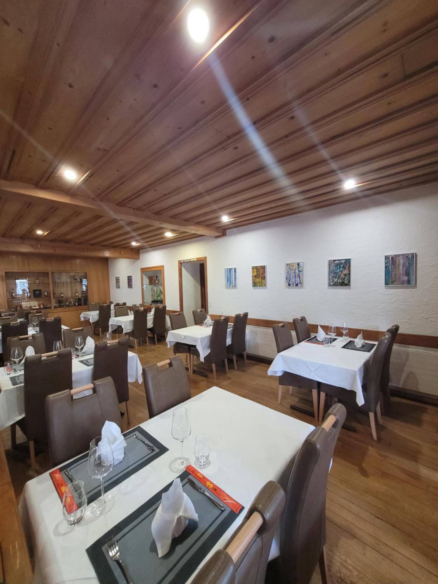 Dinh Residence Zweisimmen Exteriér fotografie